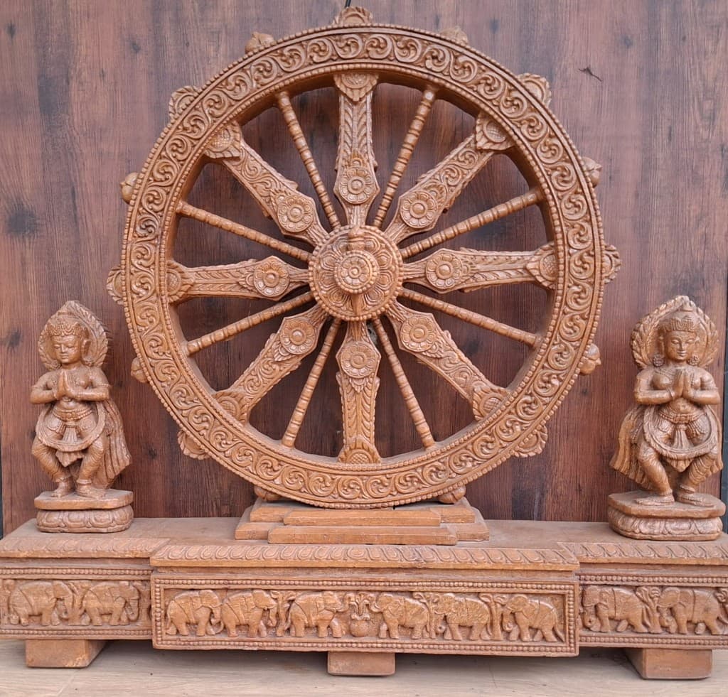 Amaghara: 1 BHK with a very spacious garden